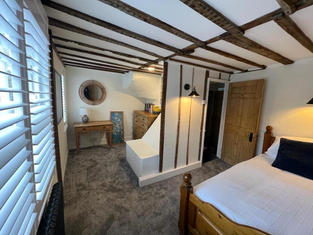 טנטרדן The Cottage, 13 Golden Sq. מראה חיצוני תמונה